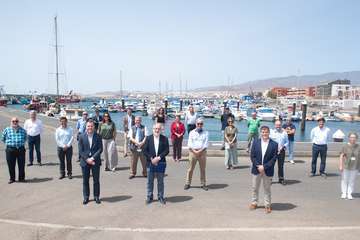  El Cabildo invertirá 1,6 millones en el Puerto de Taliarte para explotar su potencial pesquero, científico y deportivo/TA.